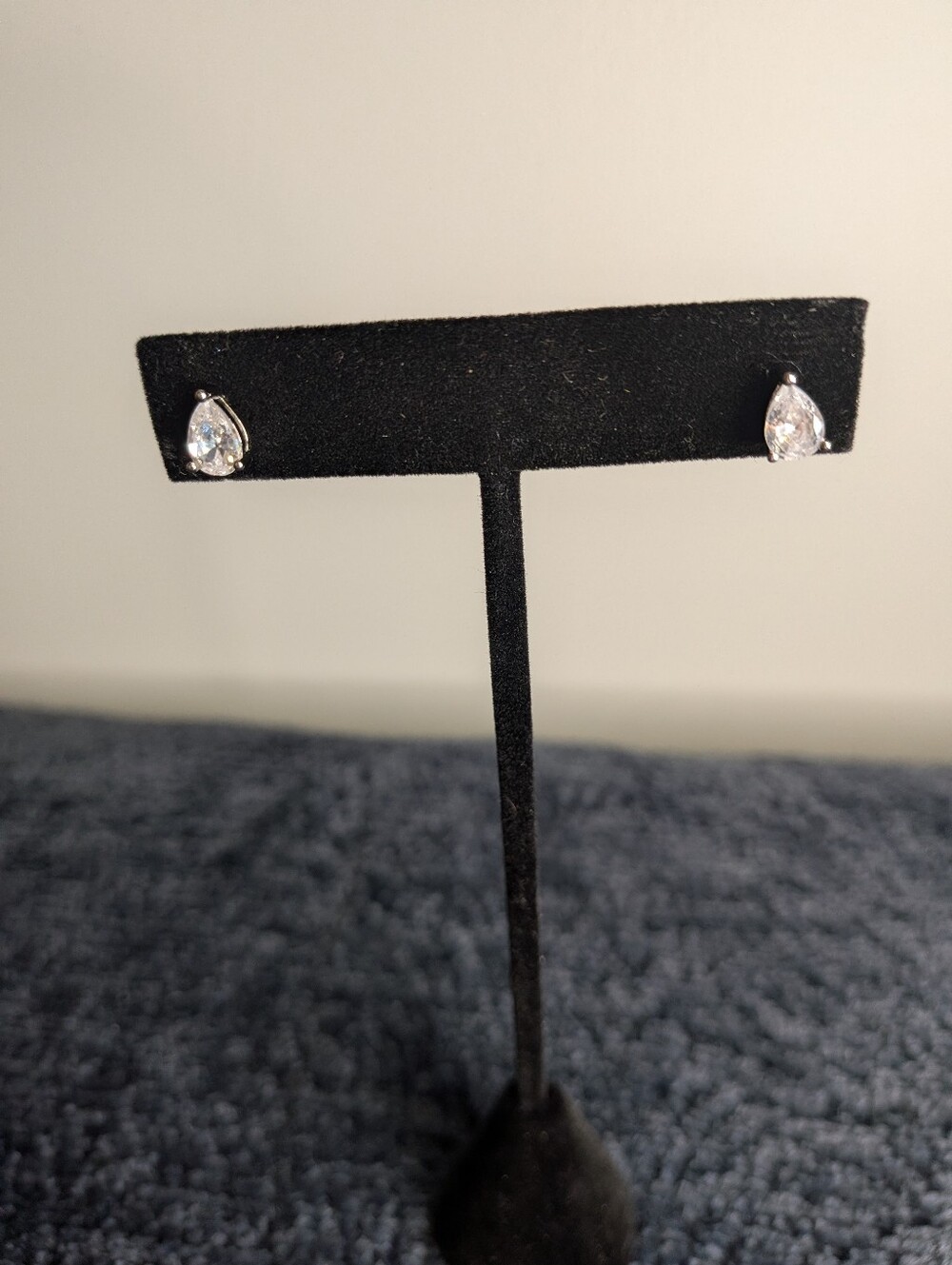 Classic Pear Shaped Teardrop Cubic Zirconia Solitaire Stud Earrings